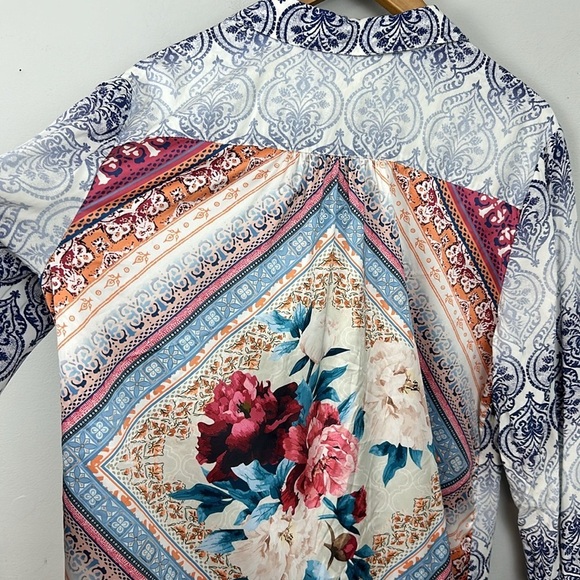 Chicos Faded Medallion Mixed-Print Shirt Sz 2/ 12-14 - Picture 10 of 14